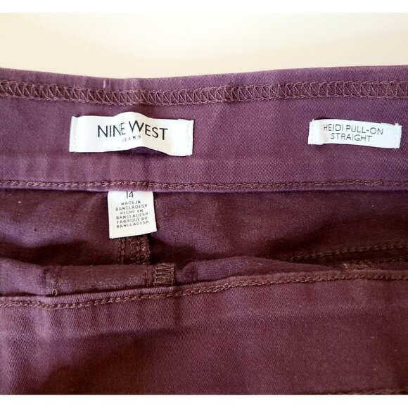 Nine West Womens Heidi Pull-On Straight Jeans Burgundy Size 14 NWOT - Picture 2 of 9